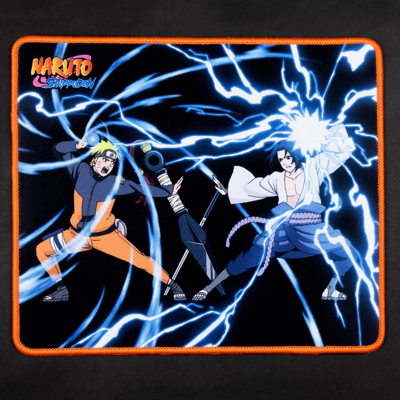 Tapis de souris Naruto vs Sasuke - La Boutique N°1 en France spécialisée du  Naruto